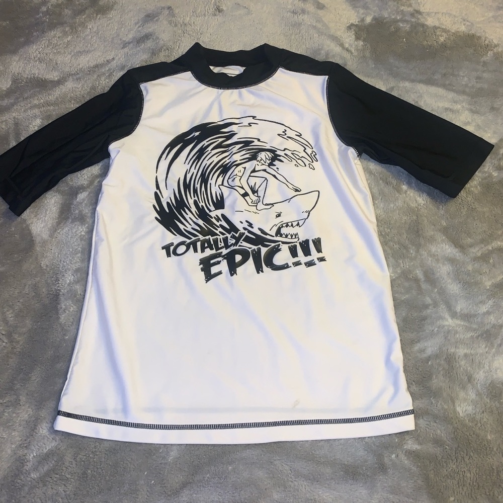 Size XL 14-16 Old Navy White Black Totally Epic Surf Rash Guard Swim Shirt EUC